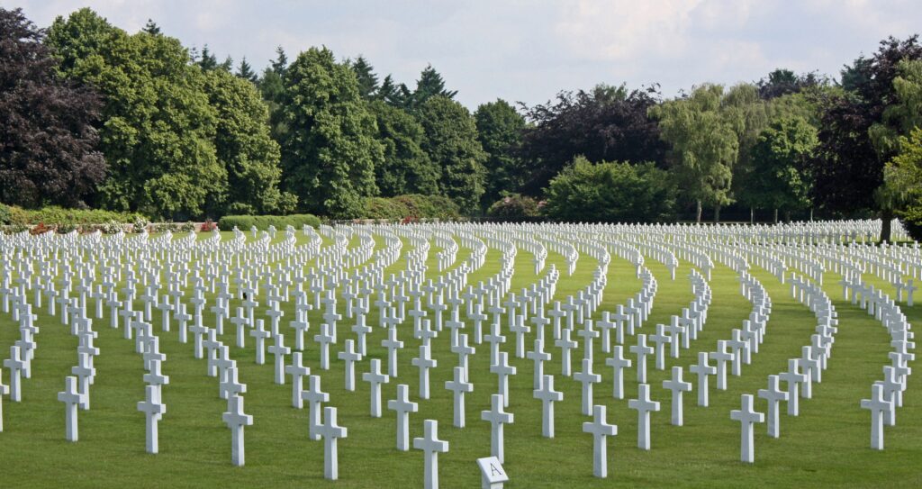 Le cimetière est un lieu de travail pour certains métiers du funéraire.